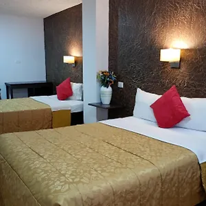 2* Hotel Tomebamba